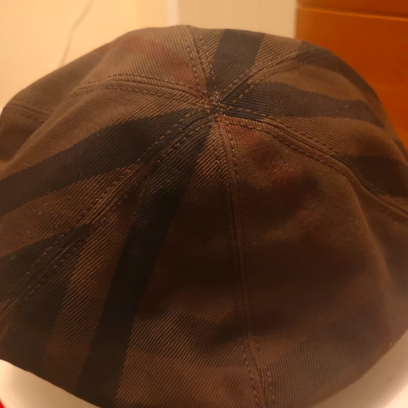 BNWT Burberry Brown Checkered Hat Size Large - Picture 3 of 4